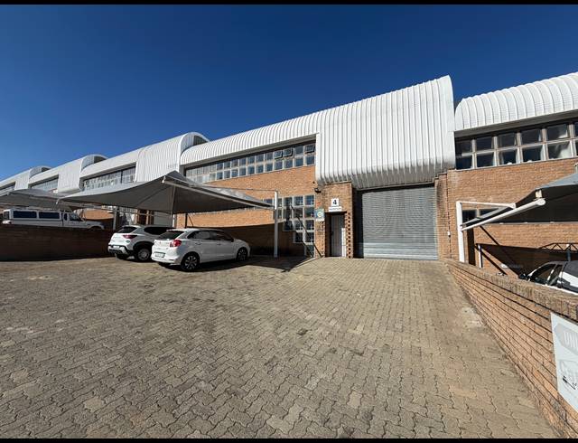 391M² WAREHOUSE FOR SALE IN HALFWAY HOUSE